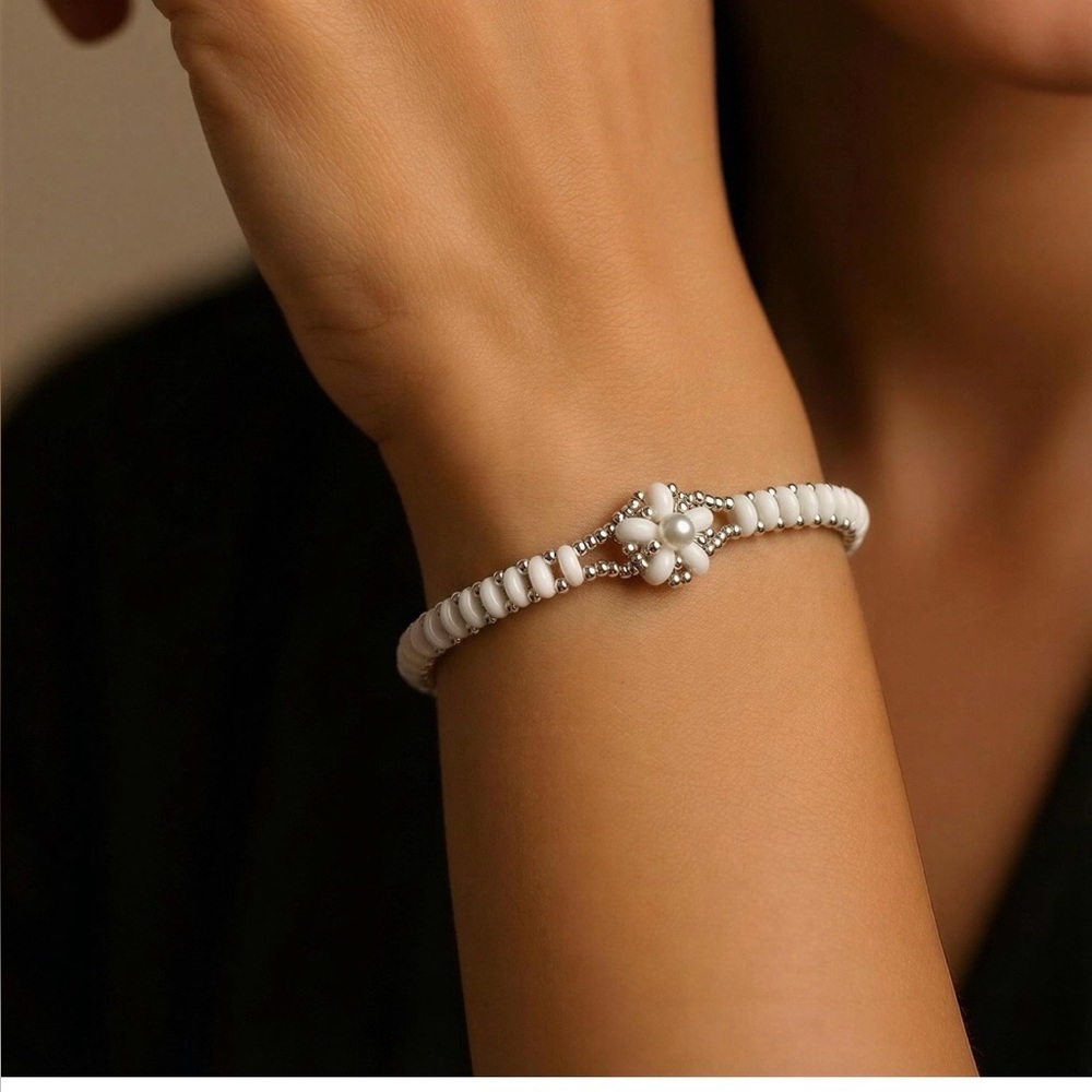 Elegant White Beaded Flower Bracelet